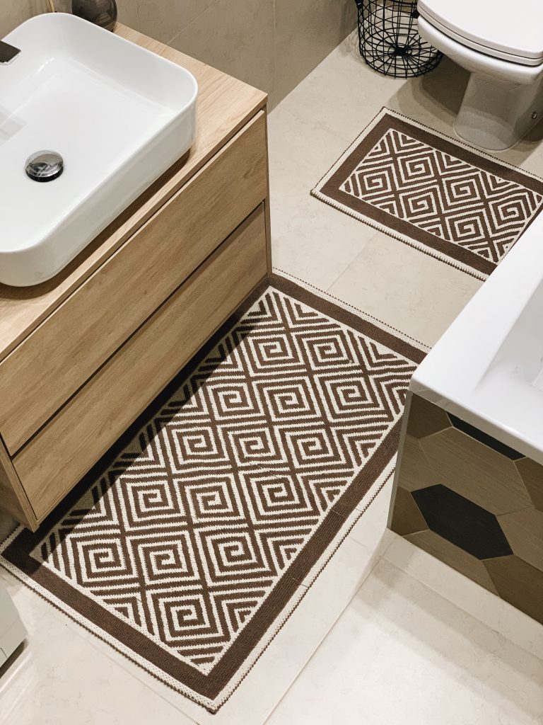 Simple Home Store - Сучасна ванна кімната: ідеї бюджетного і стильного оформлення