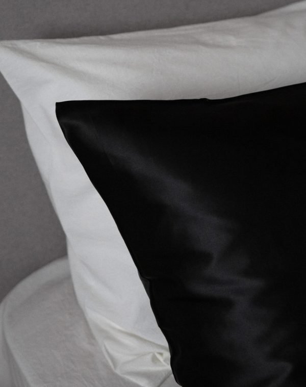 купити чорну постільну білизну