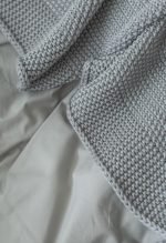 покривало на ліжко сіре